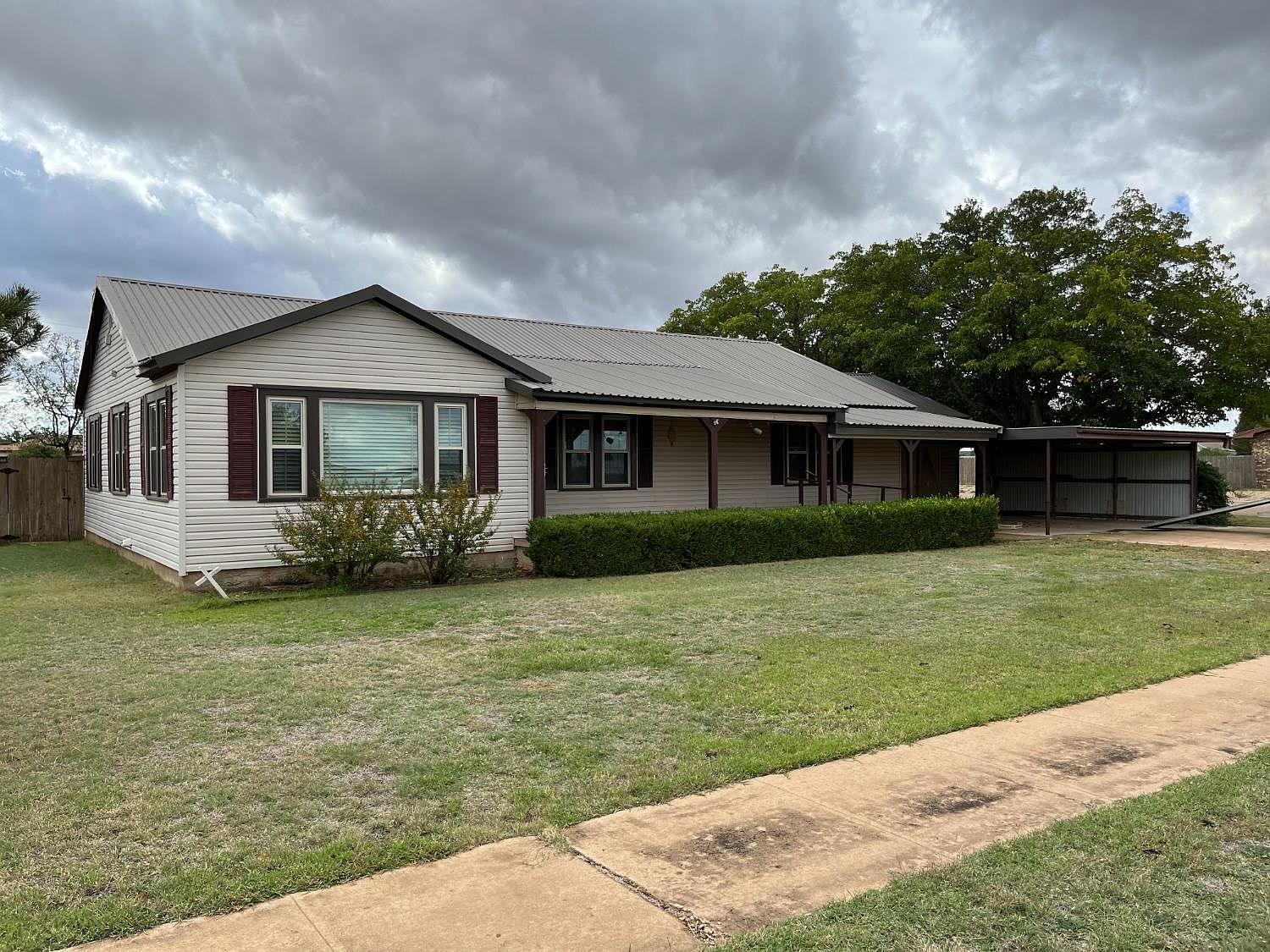 819 W Ross St, Floydada, TX 79235 Zillow