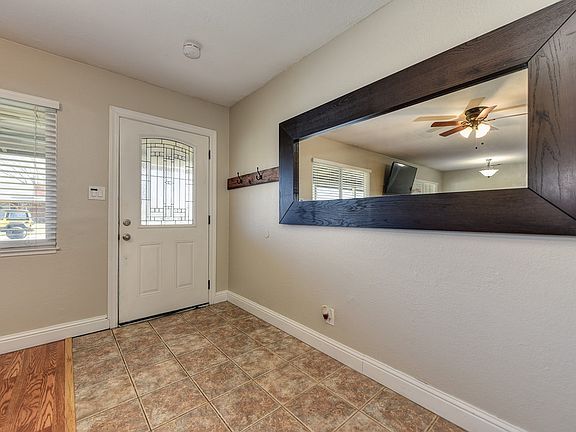 5th image of 6209 Melrose Dr