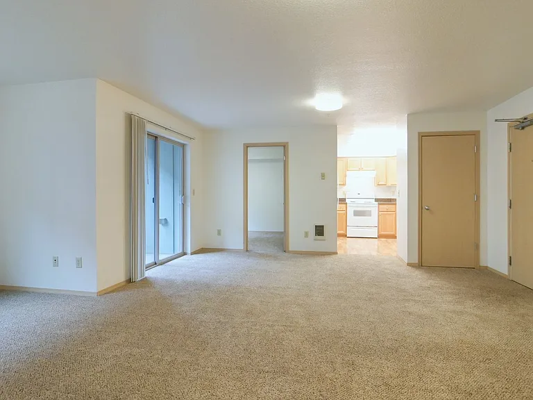 Hays Apartments — Photo 43