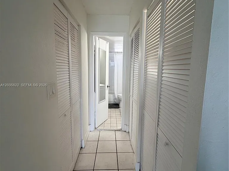 2903 N Miami Beach Blvd #406 — Photo 17