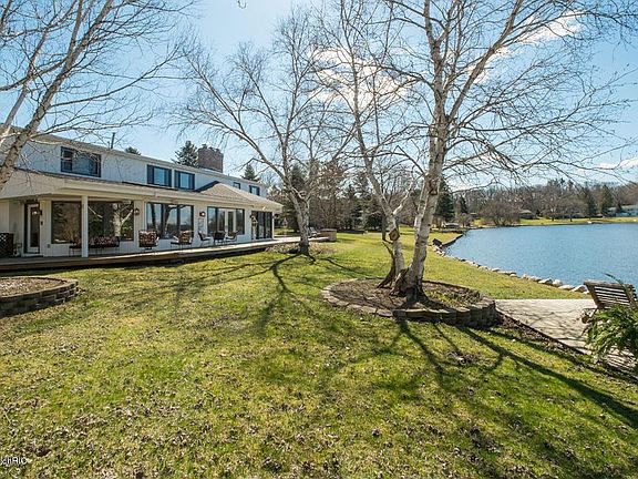 5th image of 4206 Lake Forest Dr