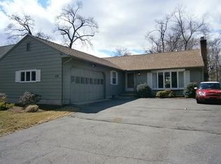 678 Laurel St, Longmeadow, MA 01106