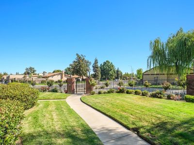 1801 W Santa Ana Ave, Fresno, CA, 93705