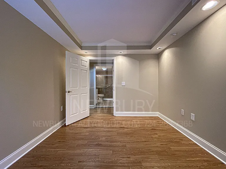 530 N Main Street - The Townhouse. — Photo 52