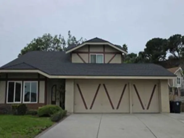 8319 Whispering Tree Dr, Riverside, CA 92509