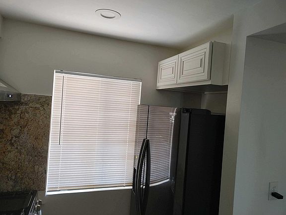 3rd image of 3520 E 4th St #5