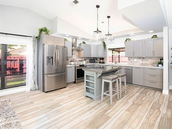 5th image of 8631 NW 54th St
