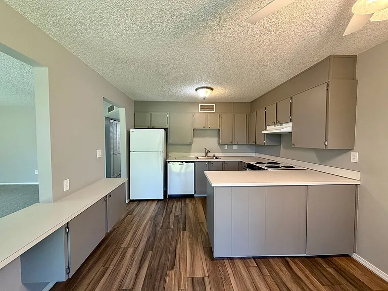 303 Gage Blvd #206 — Photo 9