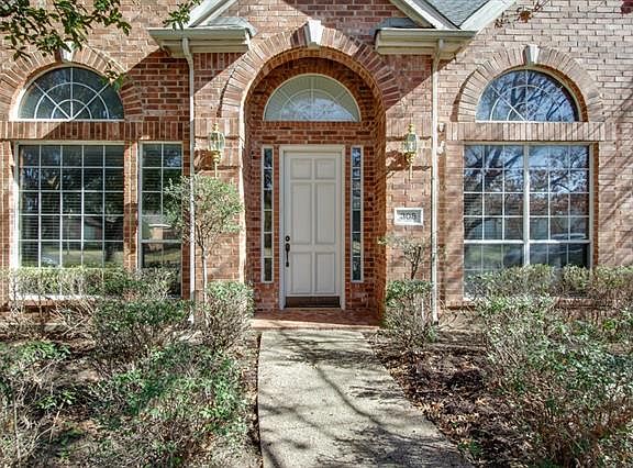 2nd image of 308 Bricknell Dr