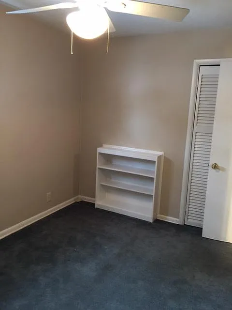 4 bed, 1250 sqft, $1,200 — Photo 2