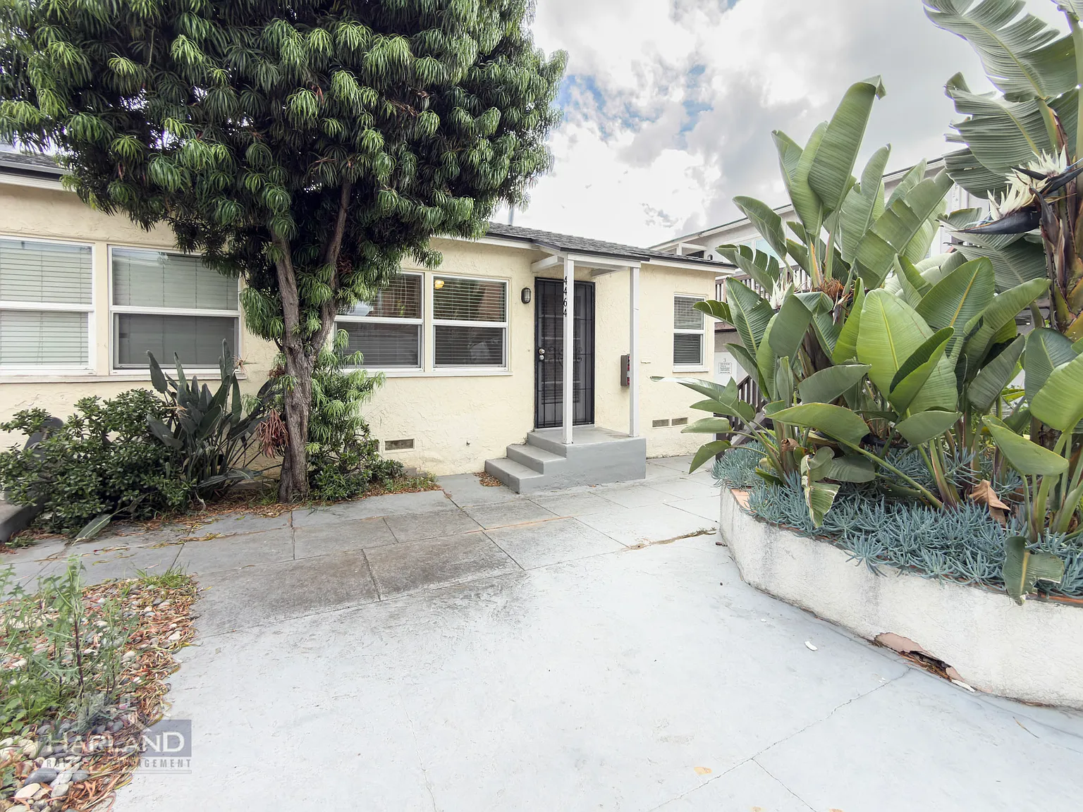 1 bed, 1.0 bath, 700 sqft, $1,950 — Photo 2