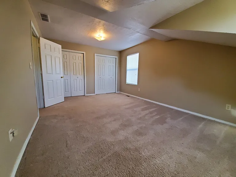 149 E Willow Ct — Photo 27