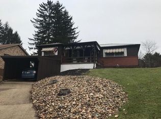 21 Peach Ln, Wheeling, WV