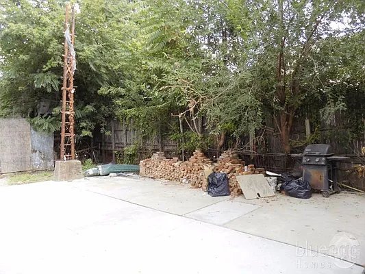 Rented by Blue Egg Realty Corp | media 20