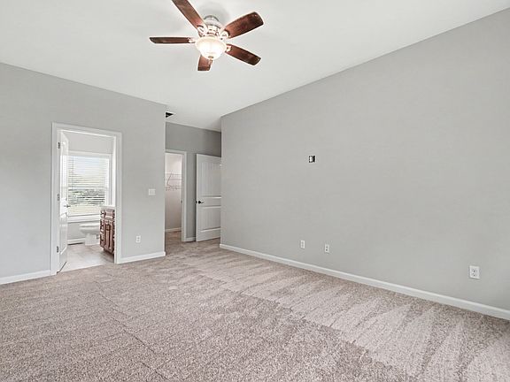 4th image of 3000 Noble Ct