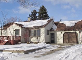 816 3rd St SW, Rugby, ND 58368