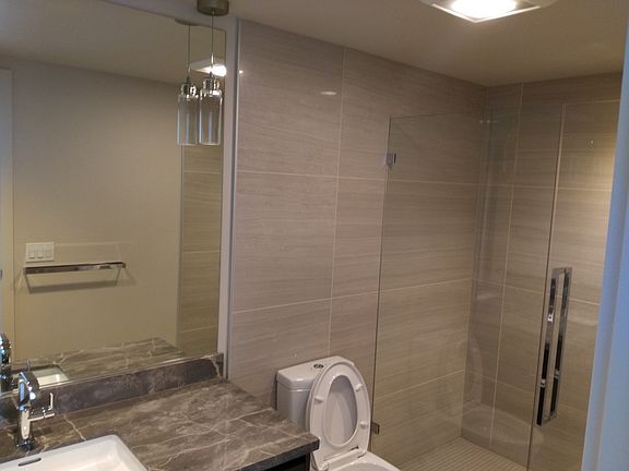 5th image of 583 Battery St APT 2608