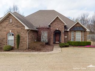2654 E Meandering Way, Fayetteville, AR 72701