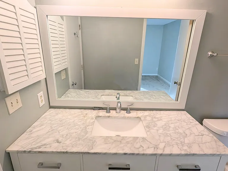 7225 Woods Crossing Dr — Photo 15