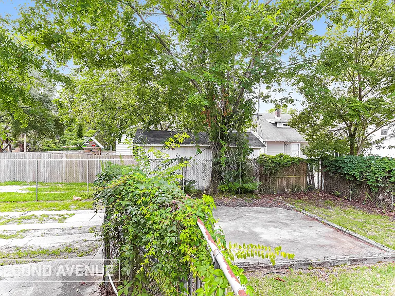 3302 College St — Photo 18
