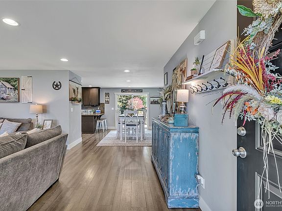 3rd image of 8303 230th Avenue Ct E