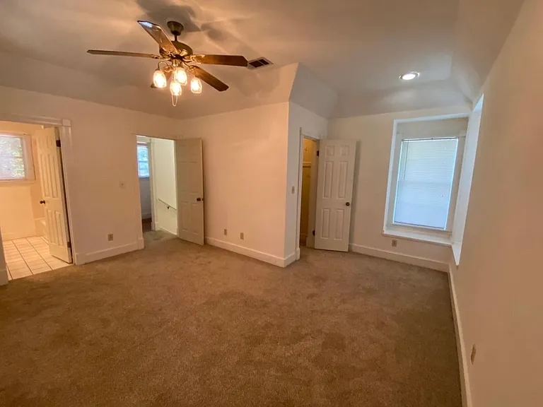 6000 Shadow Valley Cv #A — Photo 17