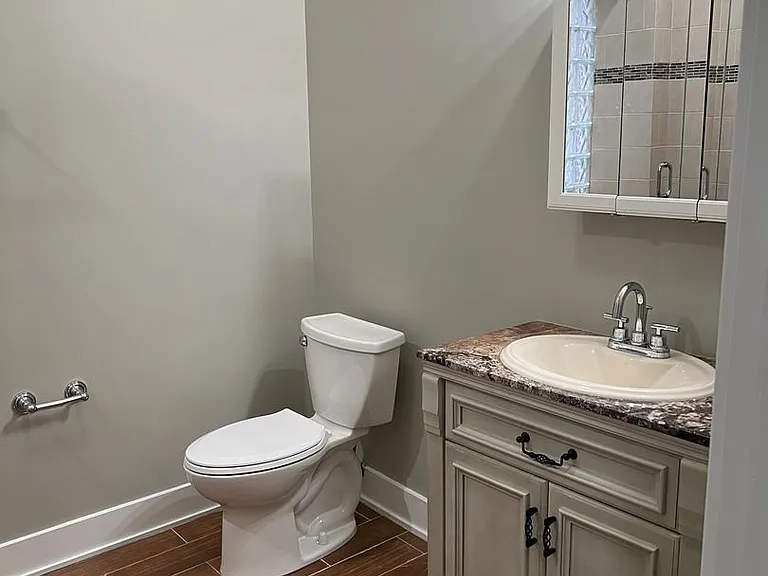 1753 W Augusta Blvd — Photo 14