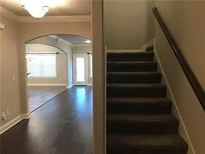 1813 SW Nottingham Ave - 1 — Photo 2