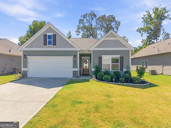 5th image of 176 Graham Cir