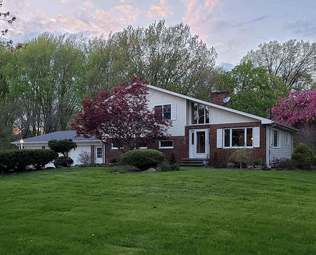 3105 Hull Rd photo 1