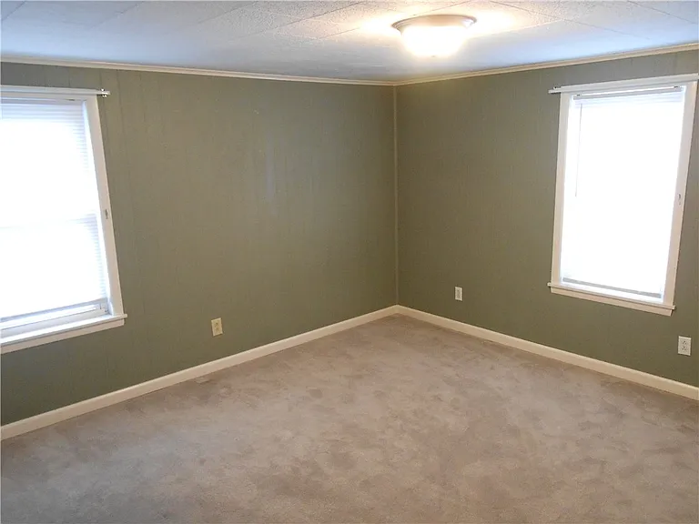 114 Grant St — Photo 21