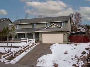 2439 SW 33rd St, Redmond, OR 97756