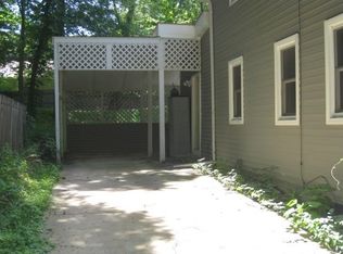 2718 9th Ave, Moline, IL 61265