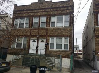 522 3rd St, Newark, NJ 07107