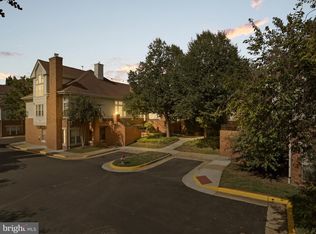 7023 Haycock Rd APT 711, Falls Church, VA 22043