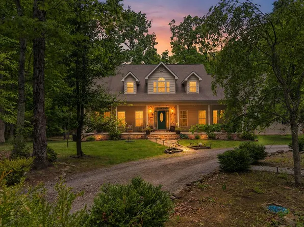 500 Cliff Park Rd, Monterey, TN 38574