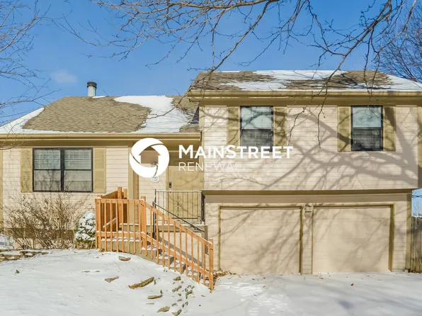 1126 E Elizabeth St, Olathe, KS 66061