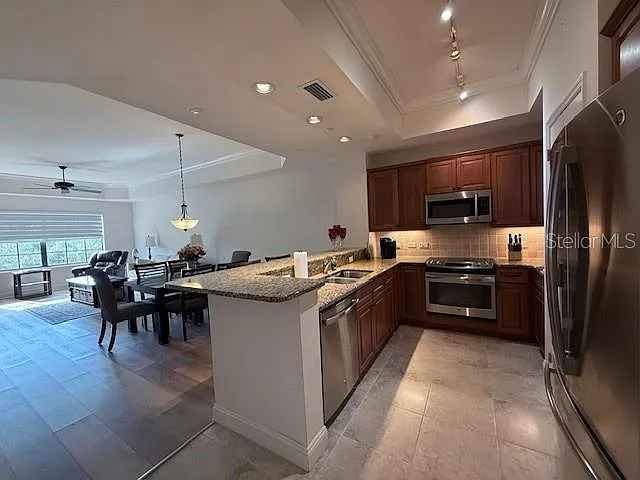7710 Lake Vista Ct #302 — Photo 3