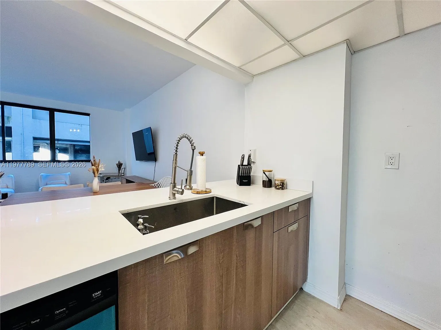 Brickell Key Ii Condo — Photo 4