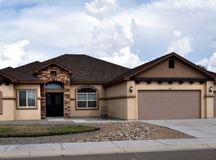 33 Holly Loop, Roswell, NM 88201