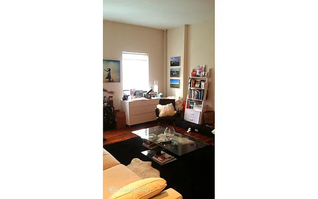 Rented by Douglas Elliman | media 39