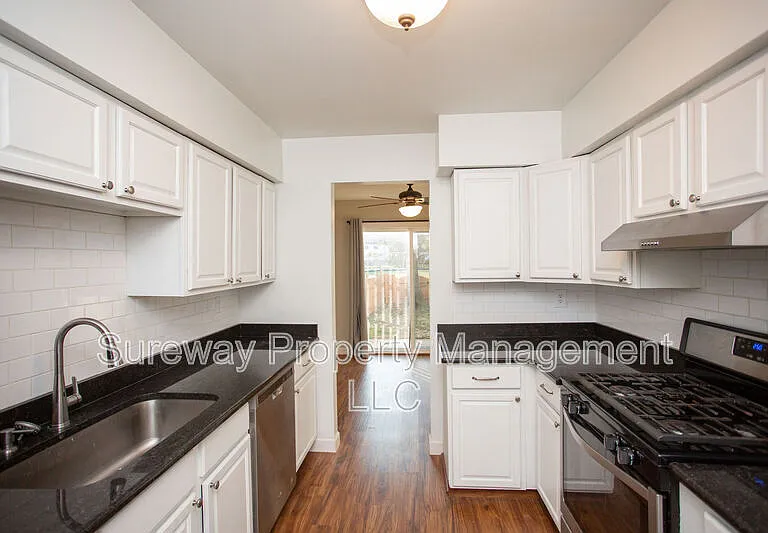7 Curry Ct — Photo 12
