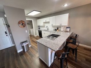 193 Avondale Dr APT 1, Branson, MO 65616