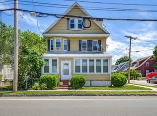 285 E Squantum St, Quincy, MA 02171