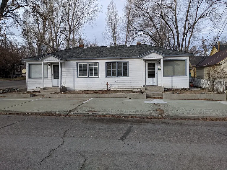 314 W Telegraph St — Photo 10