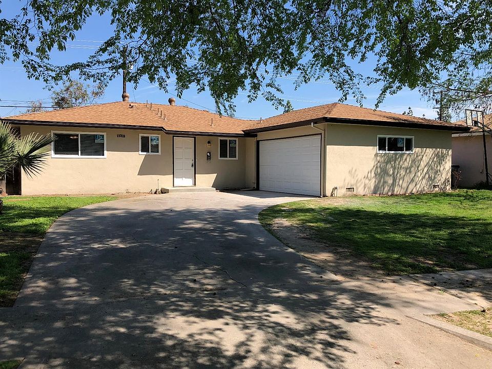 1st image of 5021 E Carmen Ave