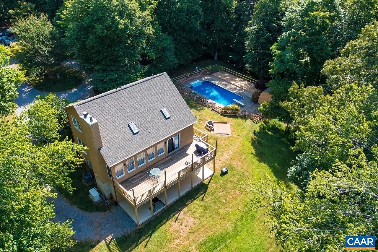 187 Pine Needles Ln photo 1