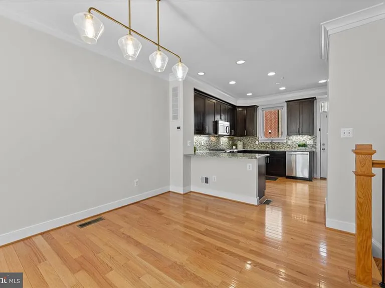 2916 Penny Ln — Photo 15