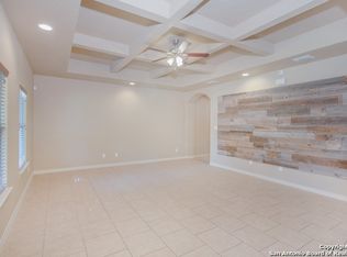 325 County Road 3823, San Antonio, TX 78253