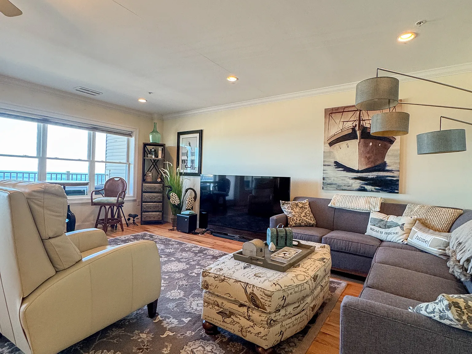 2 bed, 1617 sqft, $3,800 — Photo 3